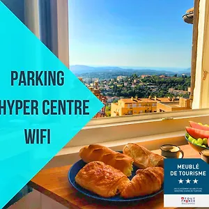 https://vue-mer-avec-parking-et-wifi.fr-provencehotel.com