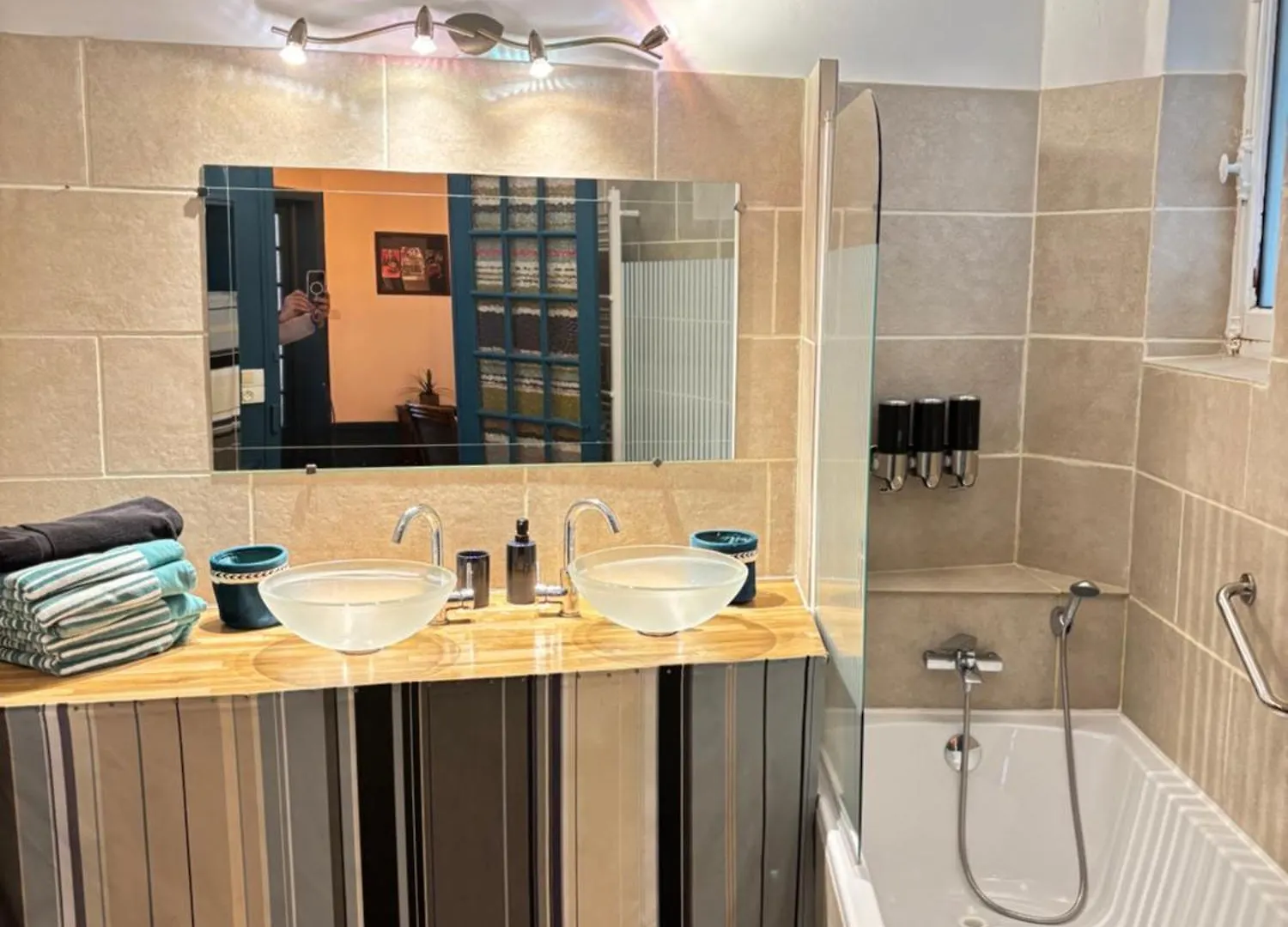 Appartement Signature Art Deco Valence  0*, Valence (Drome) Frankrijk